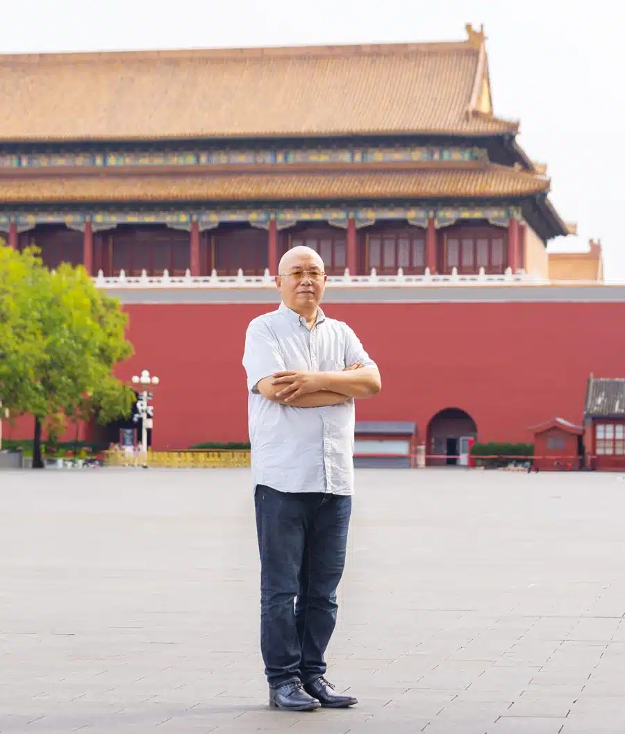 maestrozhen El Maestro Wei Qifeng guiará los métodos y su aplicación en la vida cotidiana en el estado de totalidad MingJue, un estado en el que la consciencia, la energía y el cuerpo físico se integran a nivel personal,